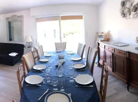 Holiday home Agreable Maison Familiale Proche De L'ocean Grand Jardin