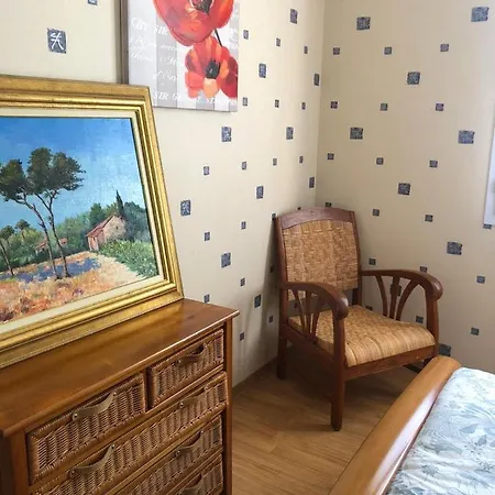 Holiday home Agreable Maison Familiale Proche De L'ocean Grand Jardin Arthon-en-Retz